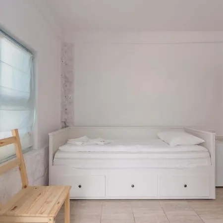 Apartament Casa Stavros Două Mai